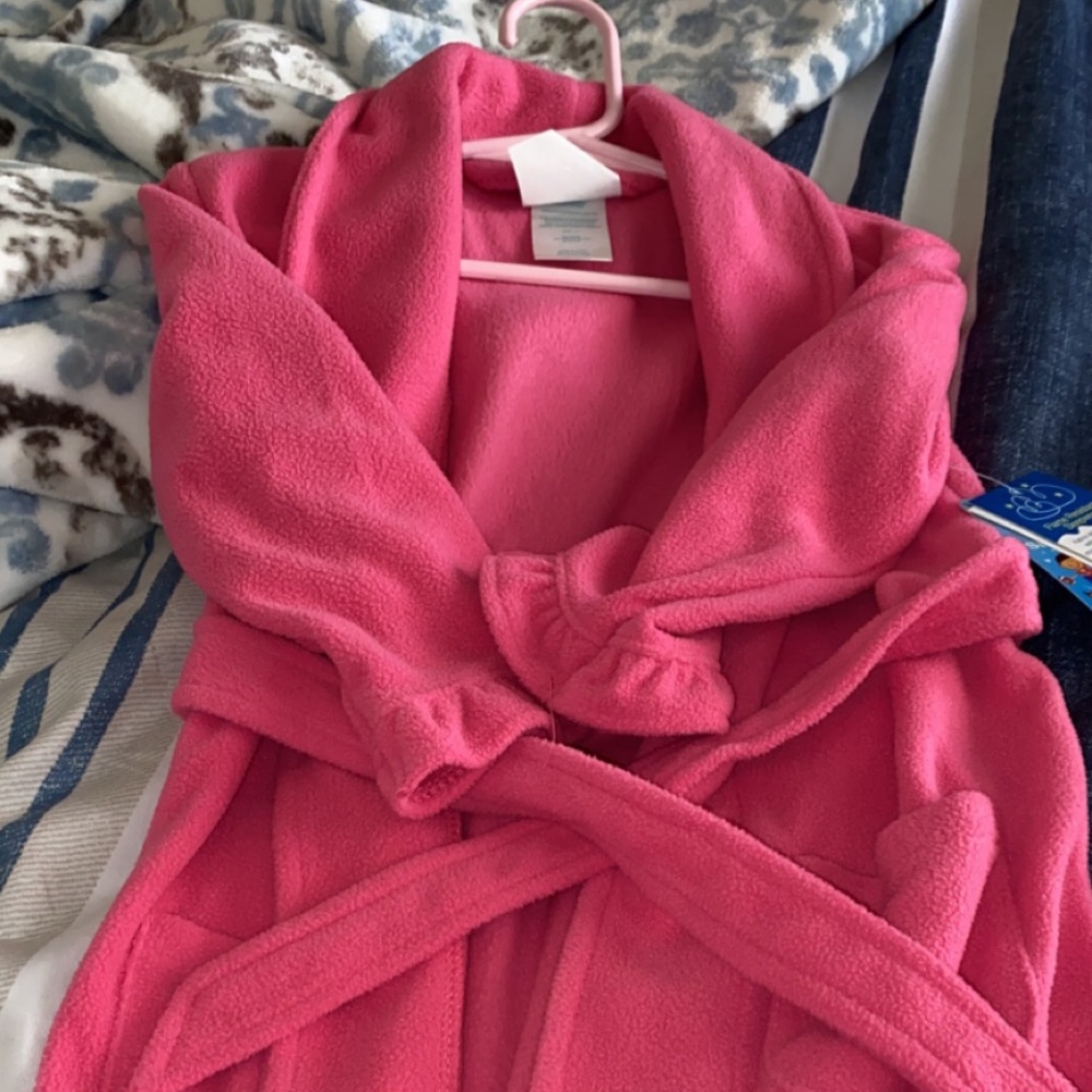 Kid Robe - Picture 4 of 5